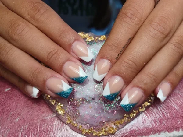 catia desiderio beauty studio – unhas de gel – manicure (7)